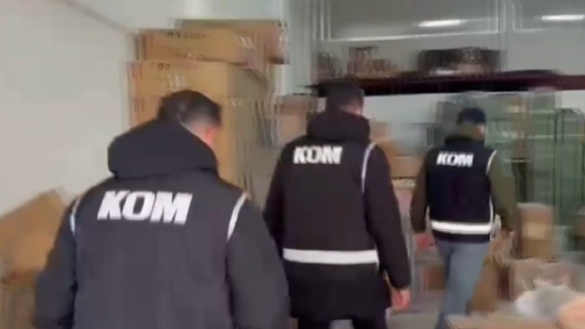 Kahramanmaraş'ta bin 422 adet kaçak telefon ele geçirildi