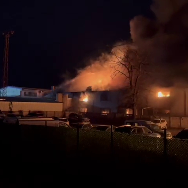 Düzce'de strafor fabrikasında yangın