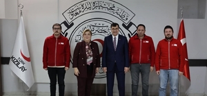 Başkan Kahveci'den Kütahya Türk Kızılay İl Merkezi'ne ziyaret