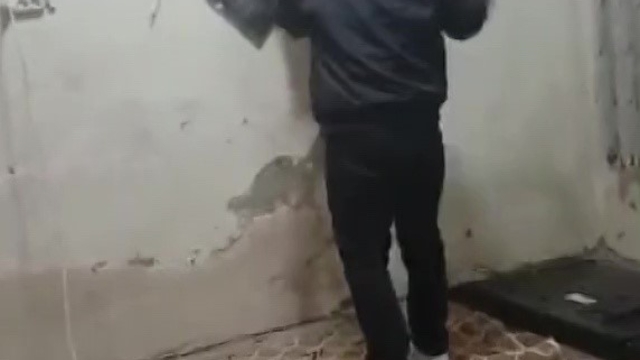 Adana'da 4 çocuk annesinin 'Ölmek istemiyorum' feryadı: Kocası eşyaları parçaladı