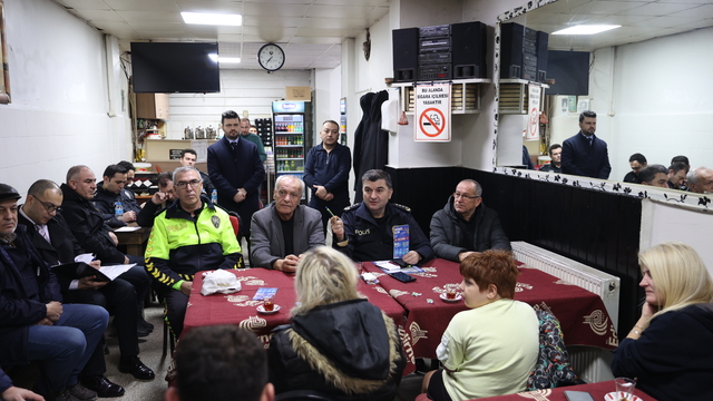 Edirne Emniyet Müdürü Ayhan, vatandaşlarla bir araya geldi