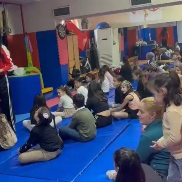 Burhaniye'de anne ve çocukları sporda buluştu