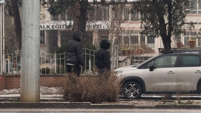 Diyarbakır'da sağanak yağış hayatı olumsuz etkiledi