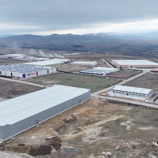 17 bin nüfuslu ilçede 2 bin kişiye istihdam sağlayan OSB büyümeye devam edi...