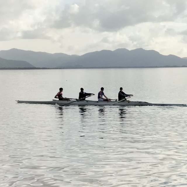 Köyceğiz'de yarıyıl tatili kürek okulu eğitimleri sürüyor