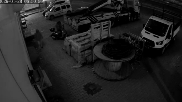 Mardin'de motosiklet hırsızlığı kamerada