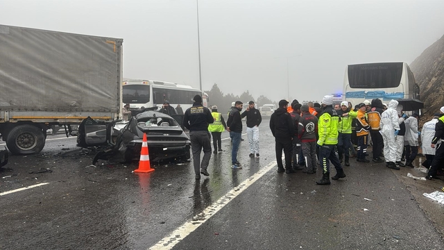 Gaziantep'te zincirleme kaza: 2 ölü, 10 yaralı