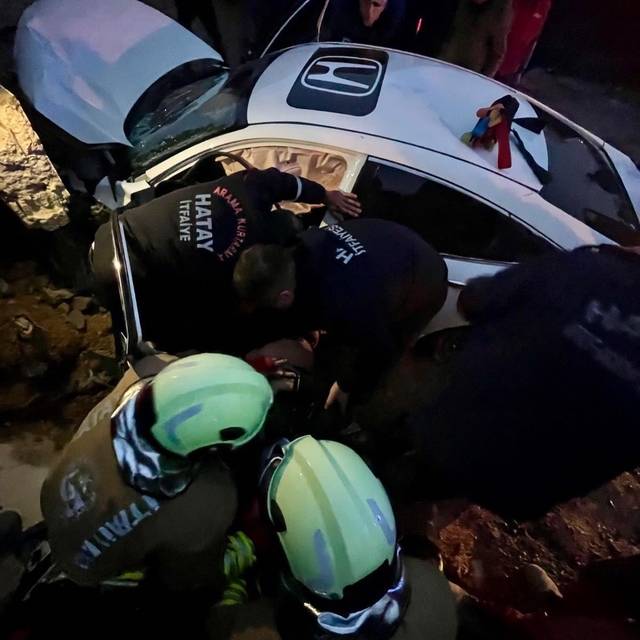 Defne'de trafik kazası: 2 yaralı