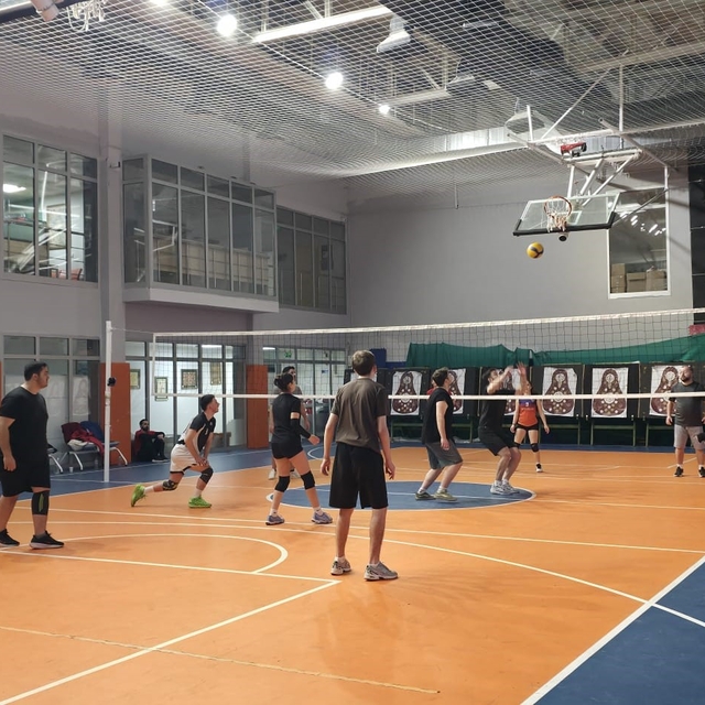 Gençler voleybol maçında buluştu