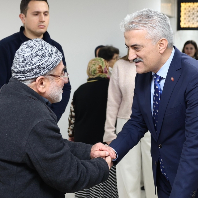 Vali Makas'tan büyüklere ziyaret