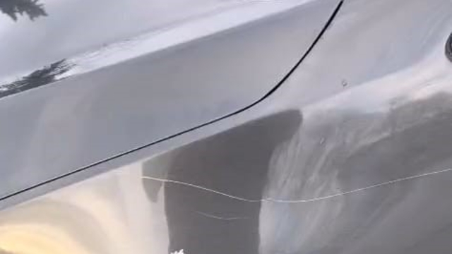 Bursa'da araçlara saldırı güvenlik kamerasına yansıdı