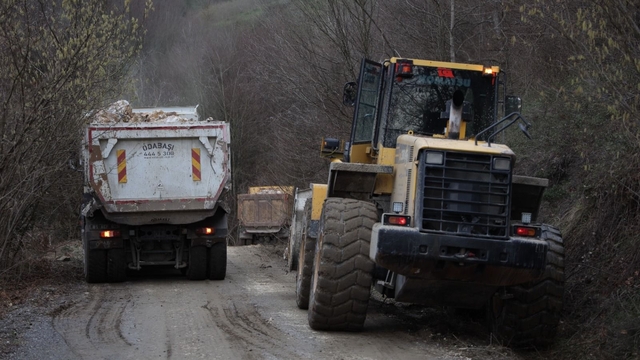 Erdemli Köyü'nde heyelana hızlı müdahale