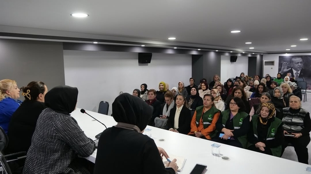 Eskişehir'de Yeşilay tarafından bağımlılıkla mücadele eğitimi verildi