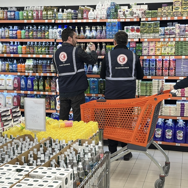 Bolu'da ramazan öncesi market ve mağazalarda fiyat denetimi yapıldı