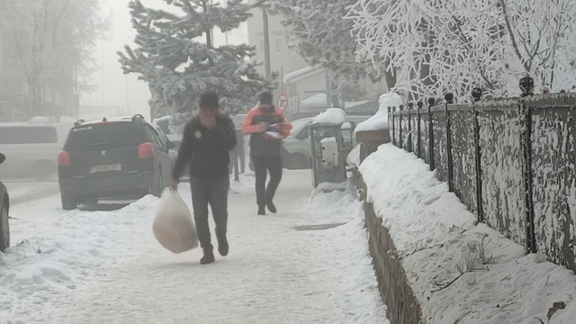 Dondurucu soğukların etkili olduğu Ardahan'da hayat durma noktasına geldi