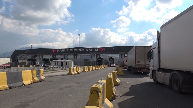 Habur'da kaçakçılığa geçit yok
Habur Sınır Kapısı'nda 2025'te bin 39 kaçakçılık olayı tespit edildi