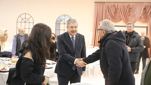 Eskişehir Valisi Yılmaz gazetecilerle buluştu