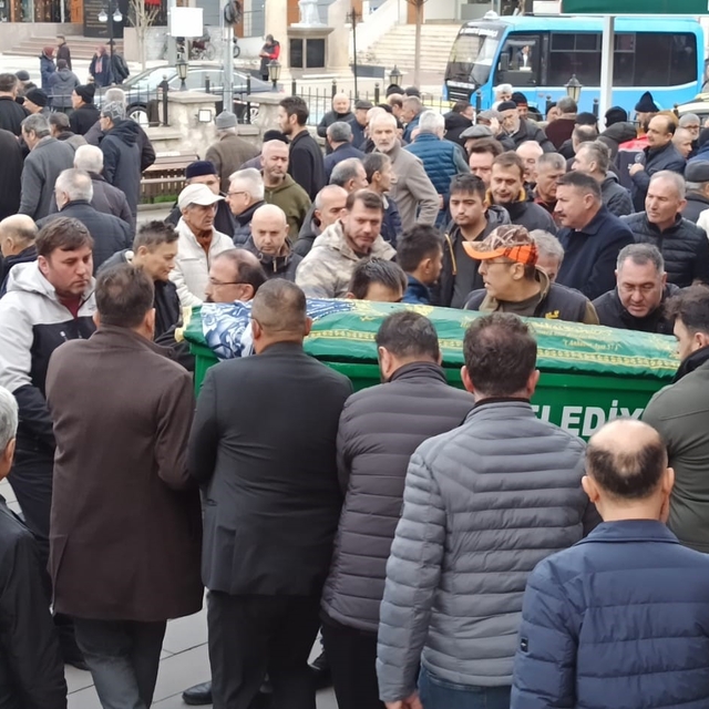 Devrek'in ilk kadın baston ustası dualarla son yolculuğuna uğurlandı