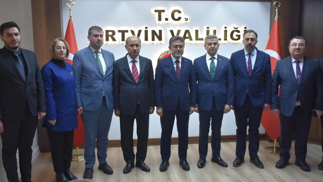 Bakan Yumaklı, Artvin'de Türk somonu üretim tesisi ziyaretinde konuştu: