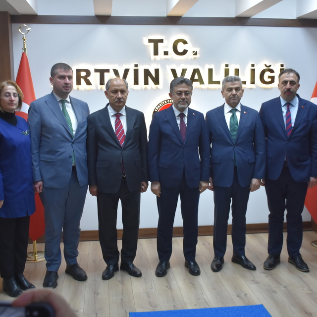 Bakan Yumaklı, Artvin'de Türk somonu üretim tesisi ziyaretinde konuştu: