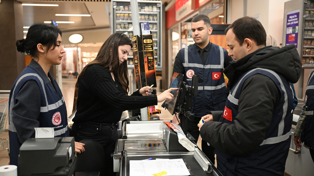 Edirne'de ramazan öncesi market ve restoranlarda fiyat denetimi yapıldı