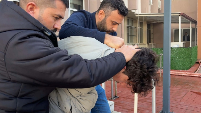 Terör örgütü üyeliğinden aranan şüpheli Hatay'da yurda giriş yaparken yakalandı