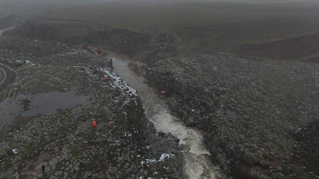 9 gündür kayıp olan kadının eşi Şeyhmus Kılıç: "Hepimizin psikolojisi bozuldu"
Diyarbakır'ın Çınar ilçesinde 9 gündür kayıp şizofreni hastası Nimet Kılıç'ı arama çalışmaları sürüyor