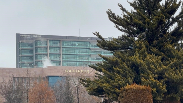 Gaziantep'te kızlarının müstehcen fotoğraflarını paylaşan kişiyi öldüren baba-oğula 11 yıl hapis