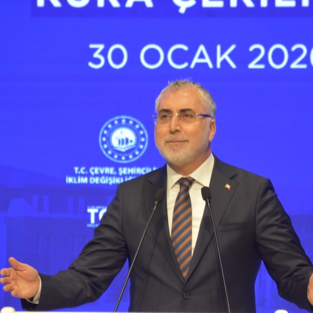 Bakan Işıkhan: 500 bin konut projesi, kentsel dönüşümde bugüne kadar atılmı...