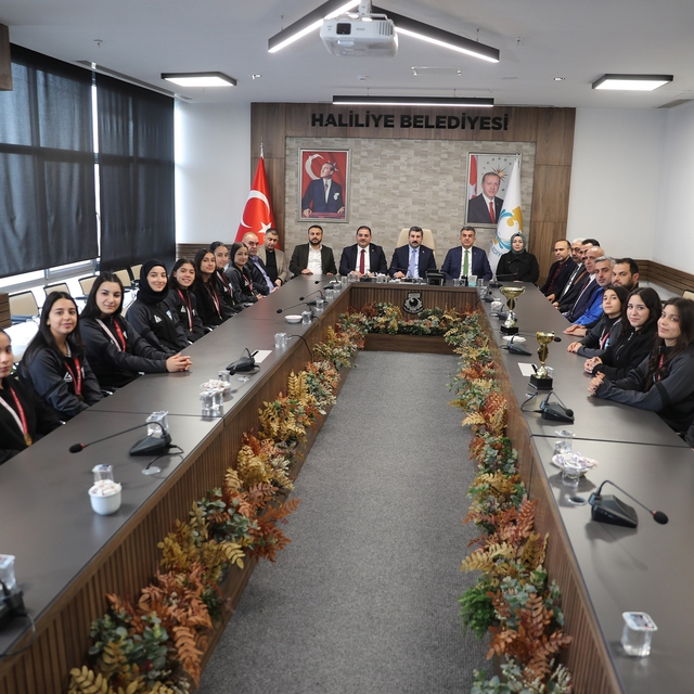 Şampiyon takımdan Canpolat'a ziyaret