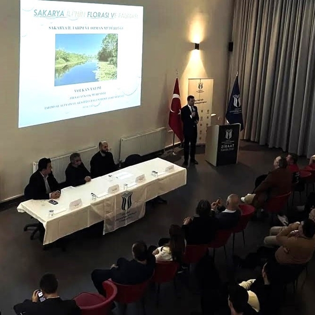 Ziraat mühendisi adayları sektör temsilcileriyle buluştu