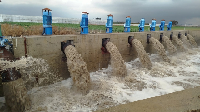 Mersin'de sağanak; dereler taştı, yolları su bastı (2)