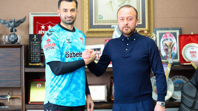 Kaleci Gökhan Akkan Sivasspor'da