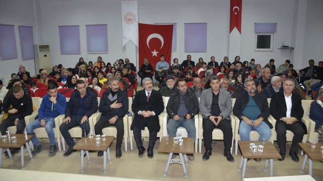 Besni'de "Kuşakların kültür buluşması" programı gerçekleştirildi