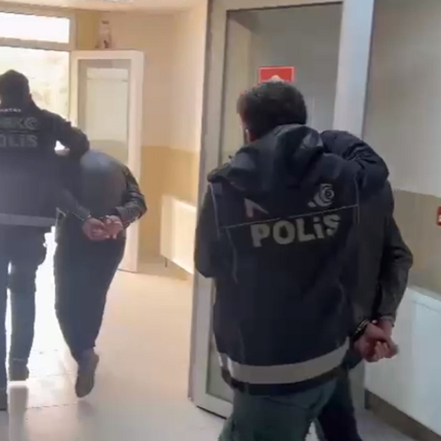 Antakya'da araçta captagon hap ele geçirildi: 2 tutuklama