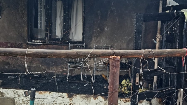 Bursa'da evin bacasında çıkan yangın söndürüldü