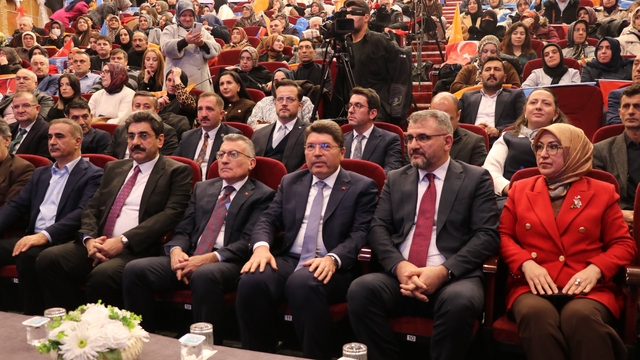 Adalet Bakanı Yılmaz Tunç "Terörden Türkiye'yi kurtarmak istiyoruz"
"Biz Türkiye'de adaletin tesisi noktasında gayretli bir şekilde çalışmalarımızı sürdüreceğiz"
