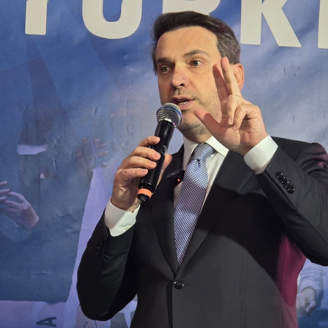 Bakan Bayraktar: 2026'da 8 milyon hane kendi doğal gazımızla ısınacak