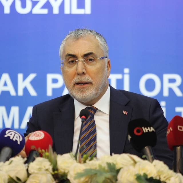 Bakan Işıkhan: İşsizlik oranı son 25 yılın en düşük seviyesinde