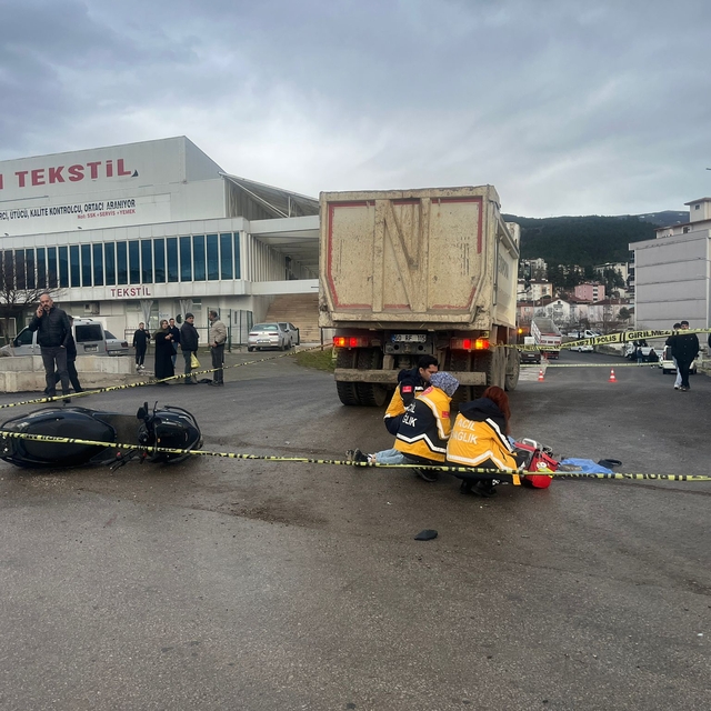 Tokat'ta kamyon ile çarpışan motosikletin sürücüsü öldü