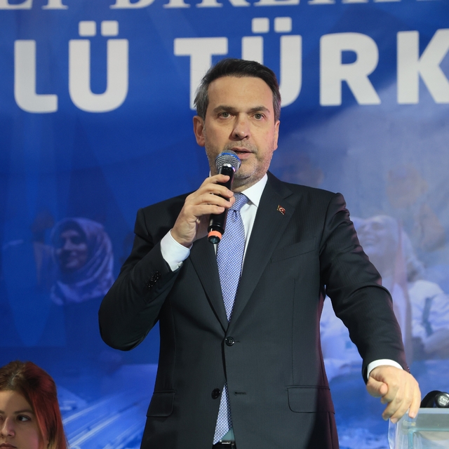 Bakan Bayraktar: "Türkiye'de 2026 yılında 8 milyon hane kendi doğalgazımızl...