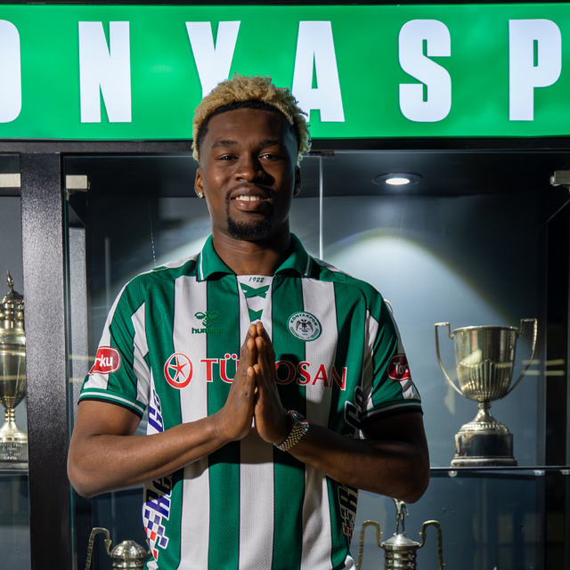 Konyaspor, savunma oyuncusu Adamo Nagalo'yu transfer etti