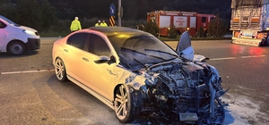 Çanakkale'de iki otomobil çarpıştı: 5 kişi yaralandı