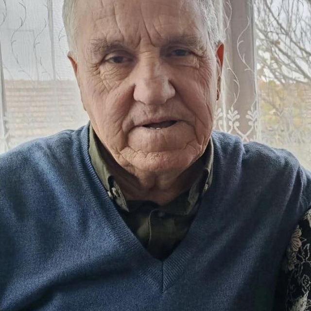 El frenini çekmeyi unuttuğu traktörün altında kalarak öldü