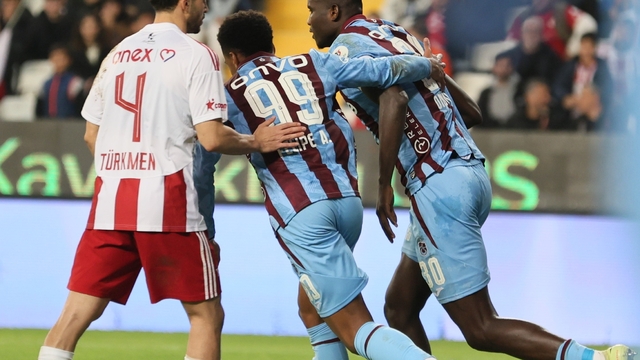 Trendyol Süper Lig: Antalyaspor: 1 - Trabzonspor: 1 (Maç sonucu)