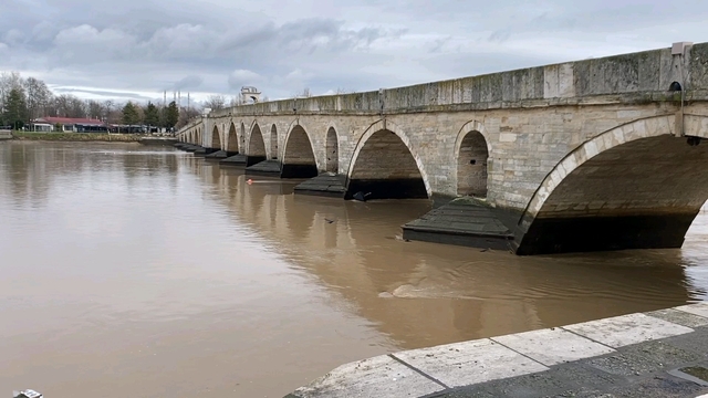 Meriç ve Tunca nehirlerinde su seviyesi yükseldi