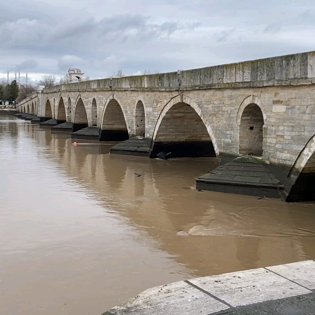 Meriç ve Tunca nehirlerinde su seviyesi yükseldi