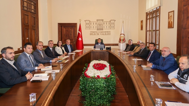 Vali Sözer başkanlığında Bozüyük OSB toplantısı yapıldı