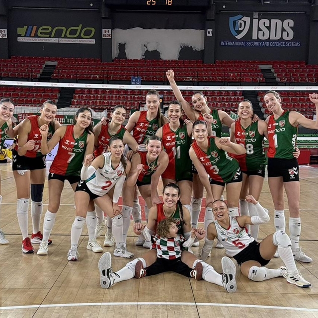 Karşıyaka filede Fenerbahçe'ye konuk