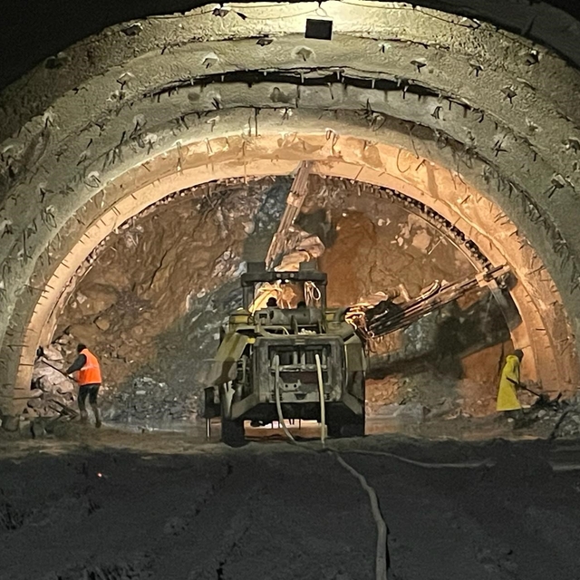 Erzurum'da tünel çalışmaları devam ediyor
Karayolları 12. Bölge Müdürlüğü 2...